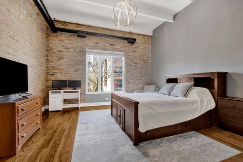 Tiny photo for 1235 W George Street #110, Chicago, IL 60657 (MLS # 12613053)