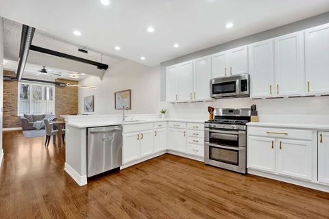 Tiny photo for 1235 W George Street #110, Chicago, IL 60657 (MLS # 12613053)