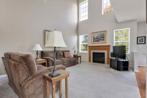 Tiny photo for 1127 Pine Valley Court, Elgin, IL 60124 (MLS # 12494665)