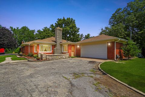 Tiny photo for 2N101 Glen Ellyn Road, Glendale Heights, IL 60139 (MLS # 12439421)