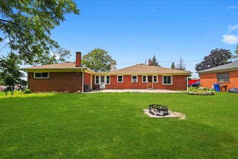 Tiny photo for 2N101 Glen Ellyn Road, Glendale Heights, IL 60139 (MLS # 12439421)