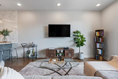 Tiny photo for 4958 N Western Avenue #2, Chicago, IL 60625 (MLS # 12595967)