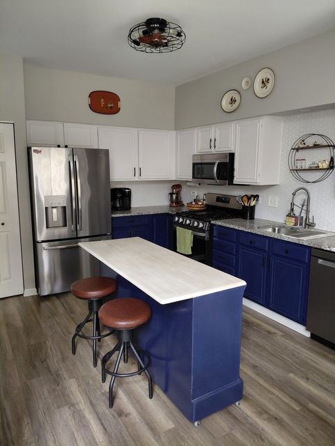 Tiny photo for 324 Lake Gillilan Way, Algonquin, IL 60102 (MLS # 12591265)