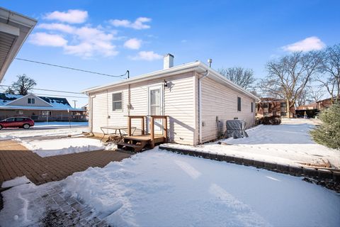 A home in Oak Forest