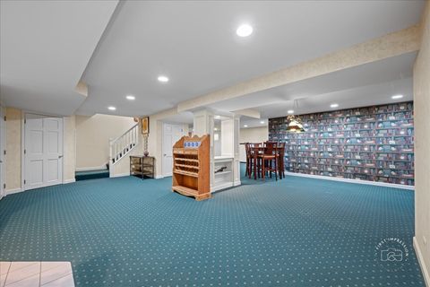 Tiny photo for 825 PERSIMMON Drive, St. Charles, IL 60174 (MLS # 12602458)