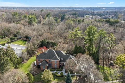 Tiny photo for 825 PERSIMMON Drive, St. Charles, IL 60174 (MLS # 12602458)