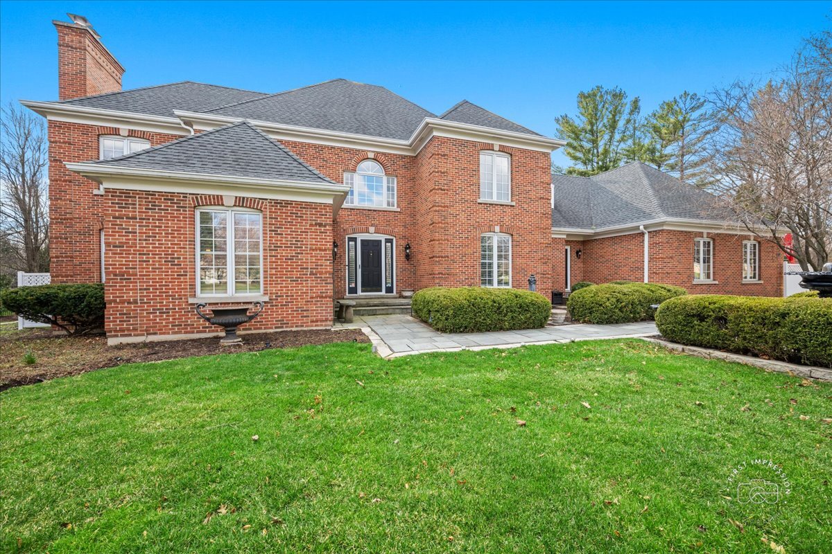 825 PERSIMMON Drive