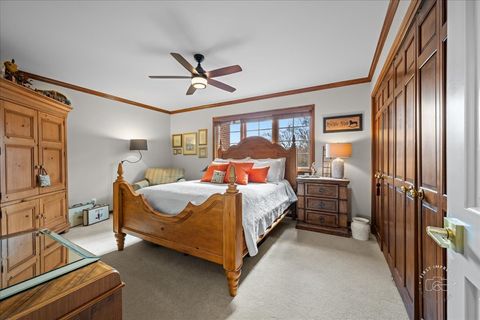 Tiny photo for 825 PERSIMMON Drive, St. Charles, IL 60174 (MLS # 12602458)