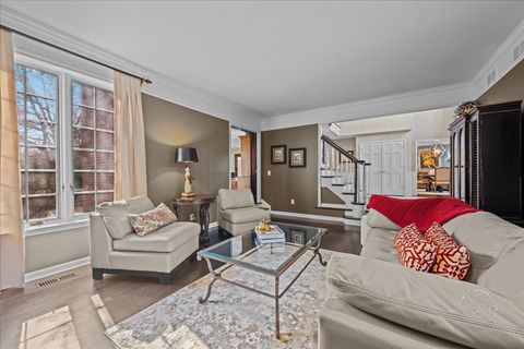 Tiny photo for 825 PERSIMMON Drive, St. Charles, IL 60174 (MLS # 12602458)