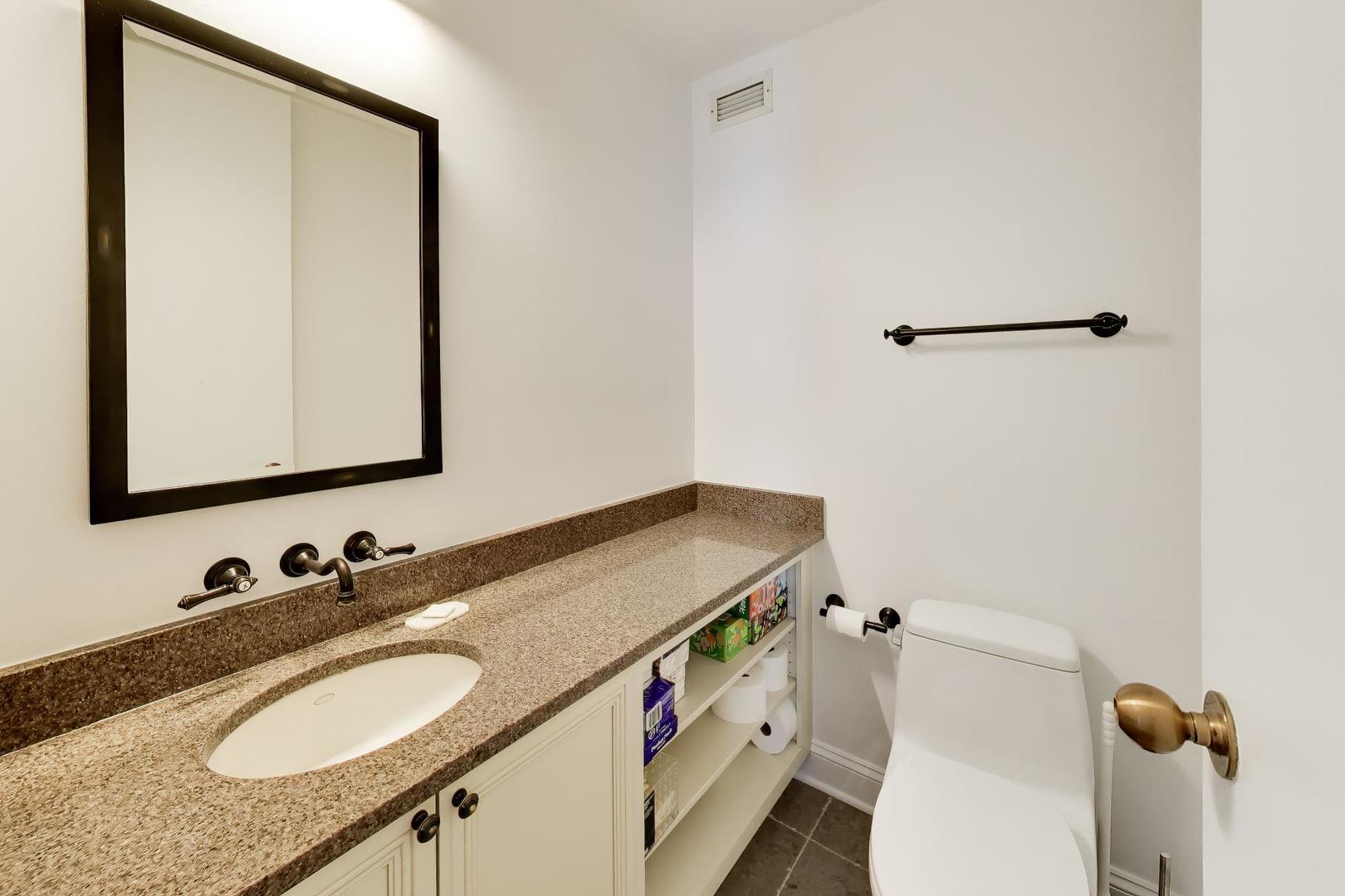360 E Randolph Street 2502