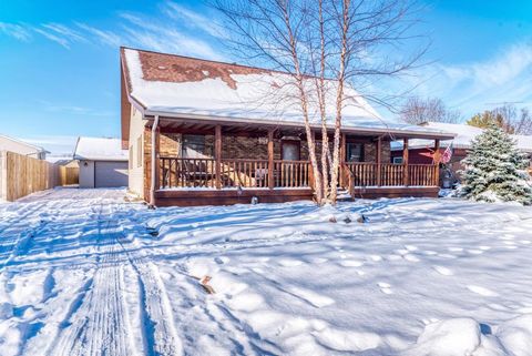 Tiny photo for 2402 Chestnut Lane, Morris, IL 60450 (MLS # 12529086)