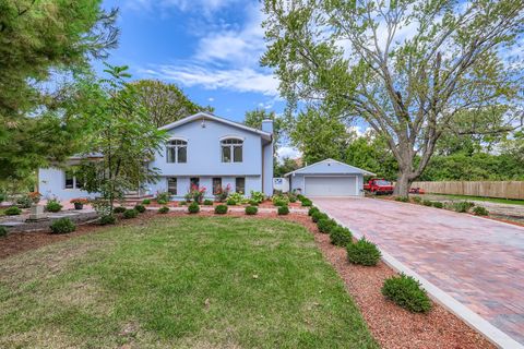 Tiny photo for 18838 W Hickory Street, Mundelein, IL 60060 (MLS # 12481650)