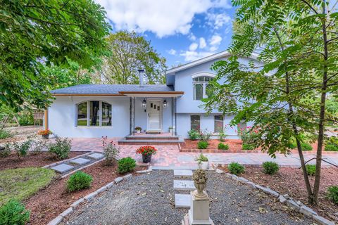 Tiny photo for 18838 W Hickory Street, Mundelein, IL 60060 (MLS # 12481650)