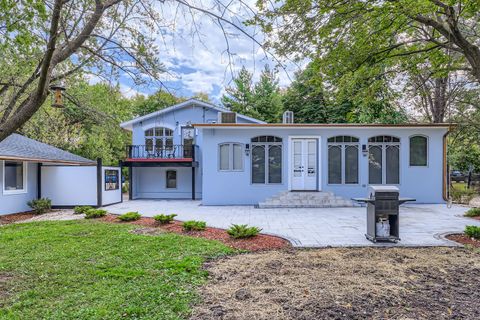 Tiny photo for 18838 W Hickory Street, Mundelein, IL 60060 (MLS # 12481650)