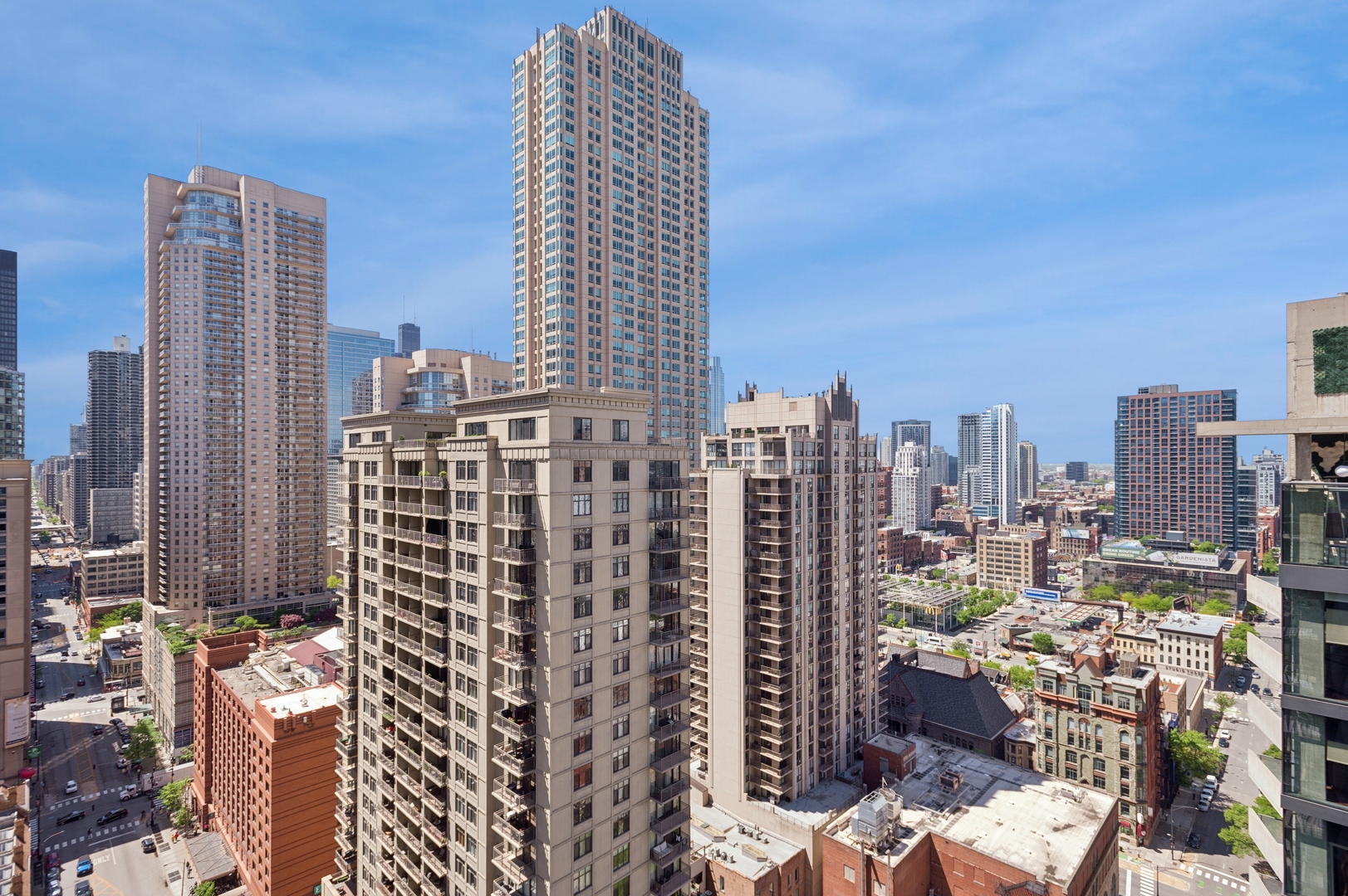 2 E Erie Street 2505