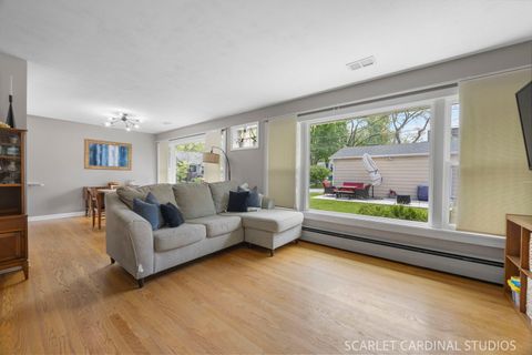 Tiny photo for 326 S Chase Avenue, Lombard, IL 60148 (MLS # 12637759)
