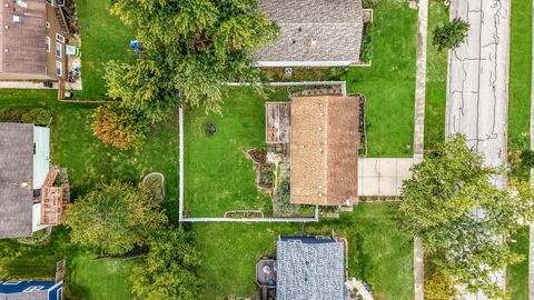 Tiny photo for 557 Cottonwood Circle, Bolingbrook, IL 60440 (MLS # 12498381)