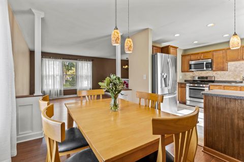 Tiny photo for 557 Cottonwood Circle, Bolingbrook, IL 60440 (MLS # 12498381)