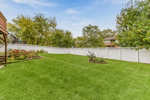 Tiny photo for 557 Cottonwood Circle, Bolingbrook, IL 60440 (MLS # 12498381)