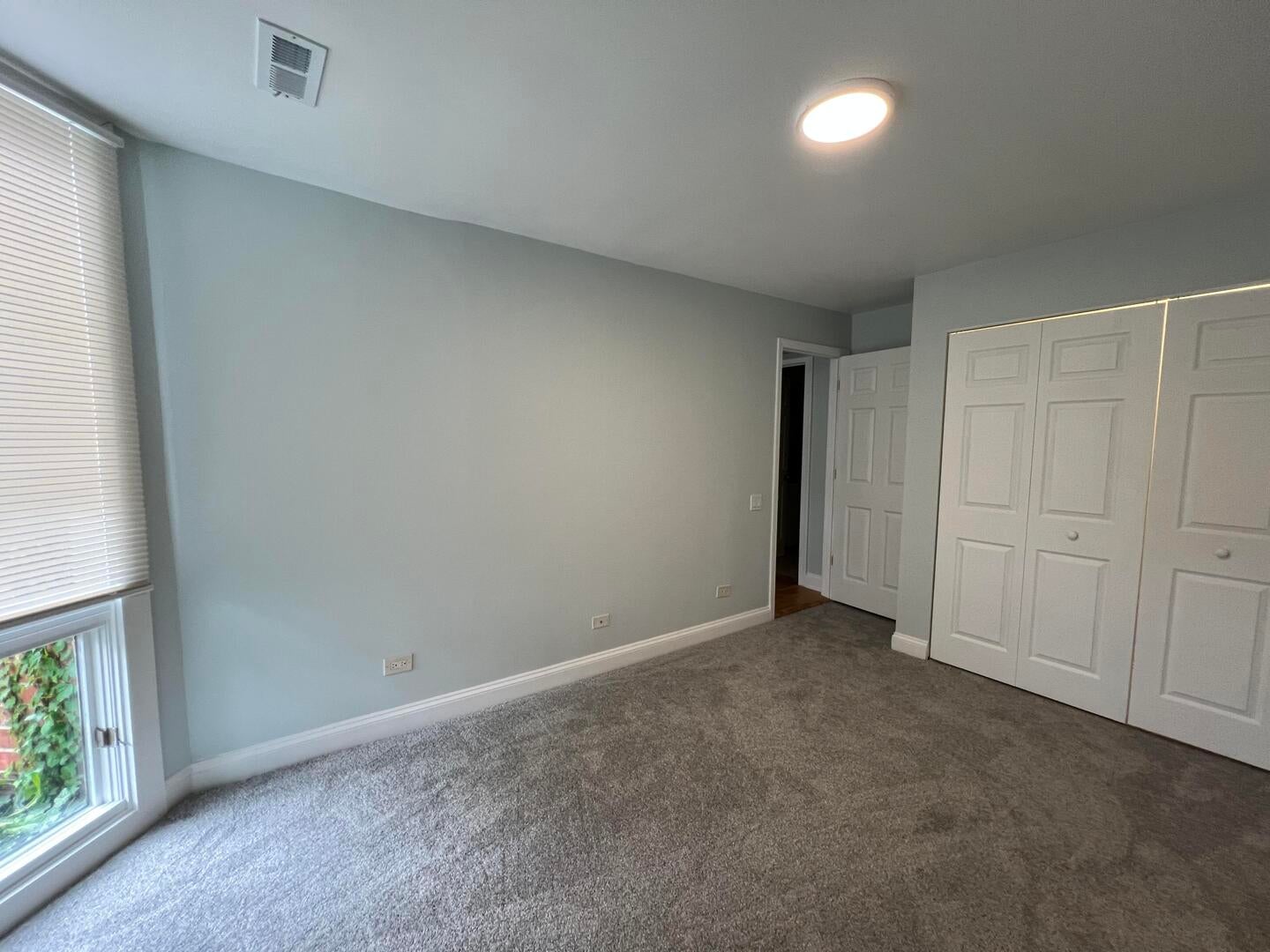 2036 N Larrabee St Street 8106