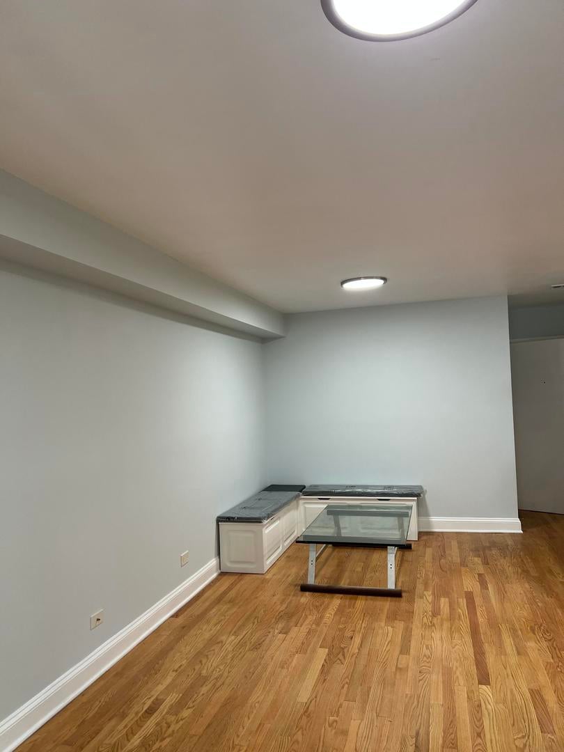 2036 N Larrabee St Street 8106