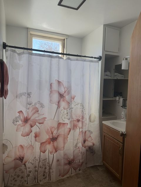 Tiny photo for 747 1st Avenue, Clinton, IA 52732 (MLS # 12595503)