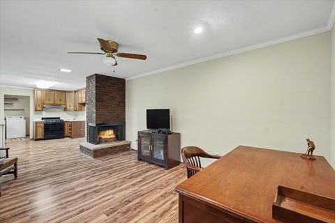Tiny photo for 105 S Meadowhill Lane, Mahomet, IL 61853 (MLS # 12629174)