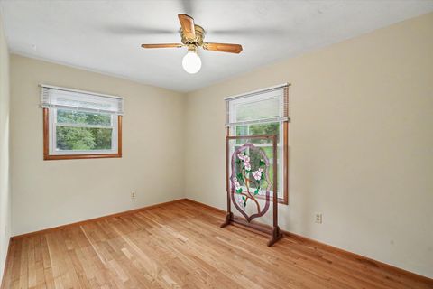 Tiny photo for 105 S Meadowhill Lane, Mahomet, IL 61853 (MLS # 12629174)