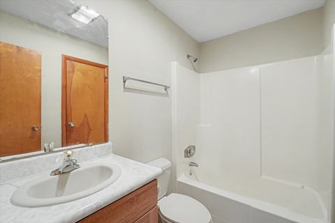 Tiny photo for 105 S Meadowhill Lane, Mahomet, IL 61853 (MLS # 12629174)