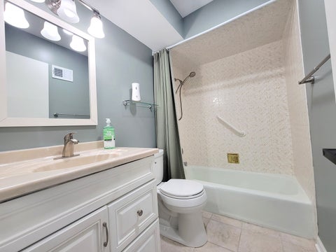 Tiny photo for 250 W PARLIAMENT Place #307, Mount Prospect, IL 60056 (MLS # 12622731)