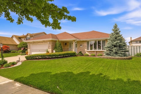Tiny photo for 15542 Bramblewood Road, Oak Forest, IL 60452 (MLS # 12658527)