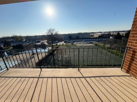 Tiny photo for 18 E Old Willow Road #522N, Prospect Heights, IL 60070 (MLS # 12594987)