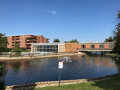 Tiny photo for 18 E Old Willow Road #522N, Prospect Heights, IL 60070 (MLS # 12594987)