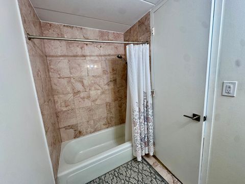 Tiny photo for 18 E Old Willow Road #522N, Prospect Heights, IL 60070 (MLS # 12594987)