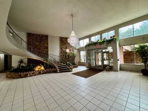 Tiny photo for 18 E Old Willow Road #522N, Prospect Heights, IL 60070 (MLS # 12594987)