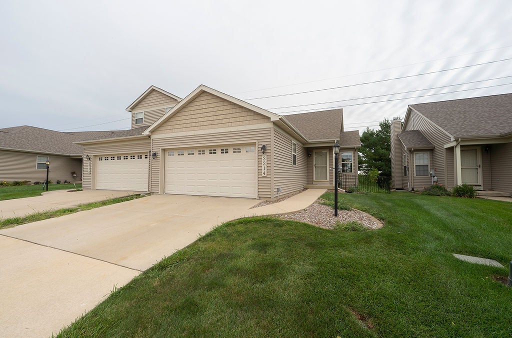 2214 Pebblebrook Lane
