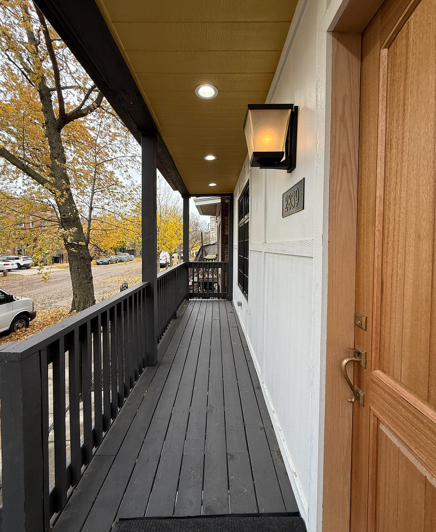 2839 W Monroe Street