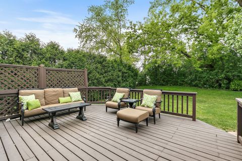 Tiny photo for 380 Covington Drive, Barrington, IL 60010 (MLS # 12648395)