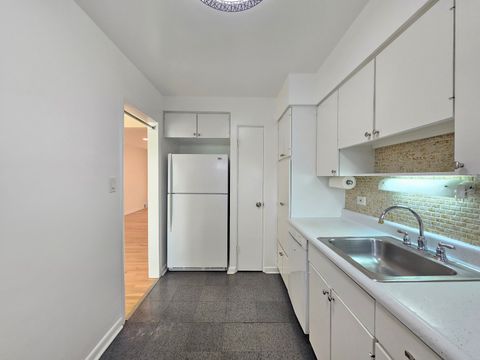 Tiny photo for 6308 N Kedzie Avenue #2W, Chicago, IL 60659 (MLS # 12488243)