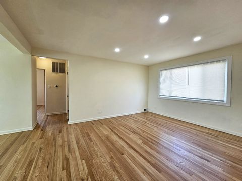 Tiny photo for 6308 N Kedzie Avenue #2W, Chicago, IL 60659 (MLS # 12488243)