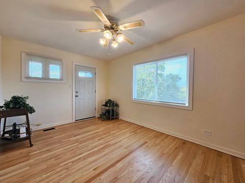 Tiny photo for 6308 N Kedzie Avenue #2W, Chicago, IL 60659 (MLS # 12488243)