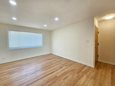 Tiny photo for 6308 N Kedzie Avenue #2W, Chicago, IL 60659 (MLS # 12488243)