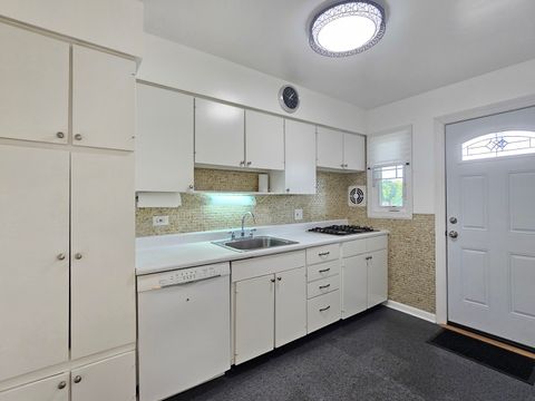 Tiny photo for 6308 N Kedzie Avenue #2W, Chicago, IL 60659 (MLS # 12488243)