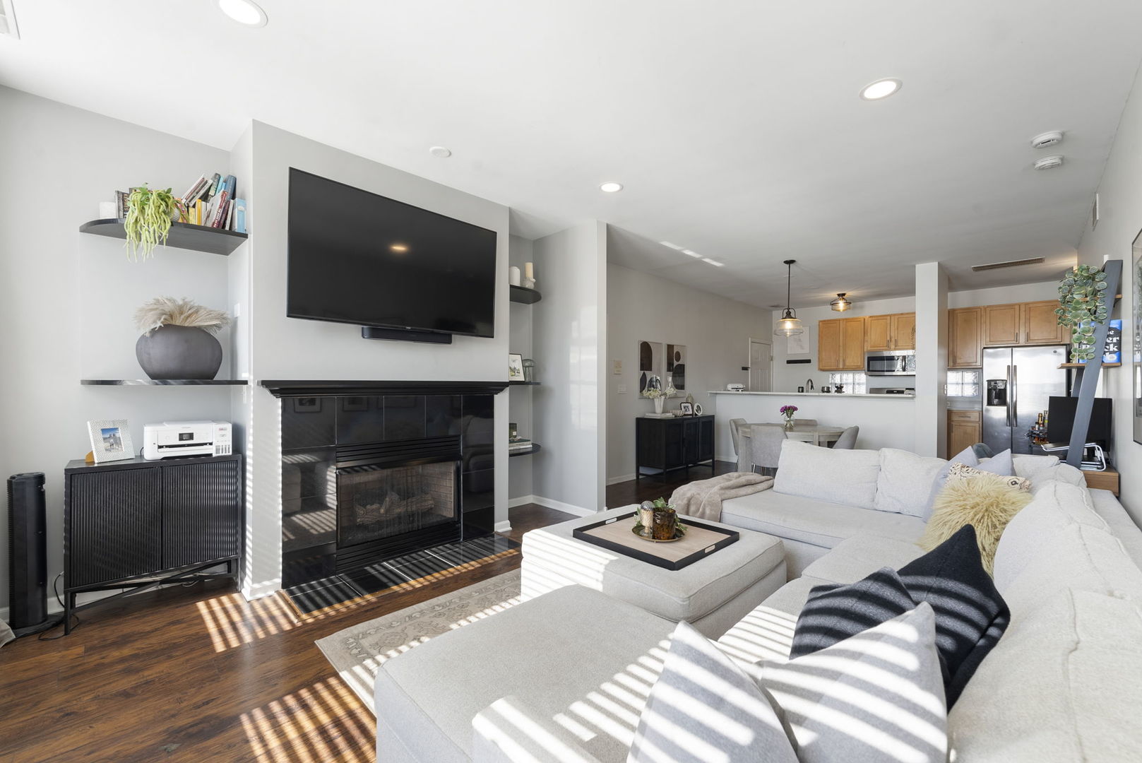 1255 N Orleans Court 1104