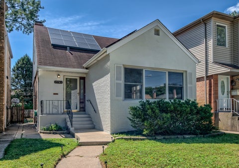 Photo of 2741 W Chase Avenue, Chicago, IL 60645 (MLS # 12753290)