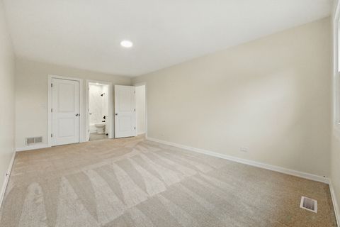 Tiny photo for 105 Abbeywood Circle, Streamwood, IL 60107 (MLS # 12461443)