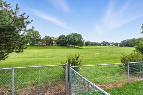 Tiny photo for 105 Abbeywood Circle, Streamwood, IL 60107 (MLS # 12461443)