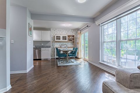 Tiny photo for 966 Willow Street #3-2, Itasca, IL 60143 (MLS # 12469218)