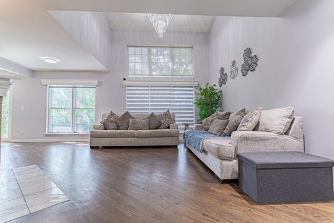 Tiny photo for 966 Willow Street #3-2, Itasca, IL 60143 (MLS # 12469218)