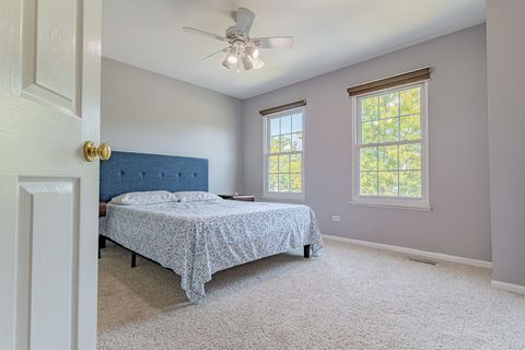 Tiny photo for 966 Willow Street #3-2, Itasca, IL 60143 (MLS # 12469218)